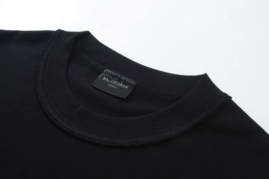 【 . Quality】BALENCI*GA/ #2024New Arrival LOGO 。 Y ， 。#2024 ZP 、 260 ， . ， 。 。Classic LOGO 。 ， 。 , OS . Same Style ：BL 223352 ：Black.Light Gray Size：XS L